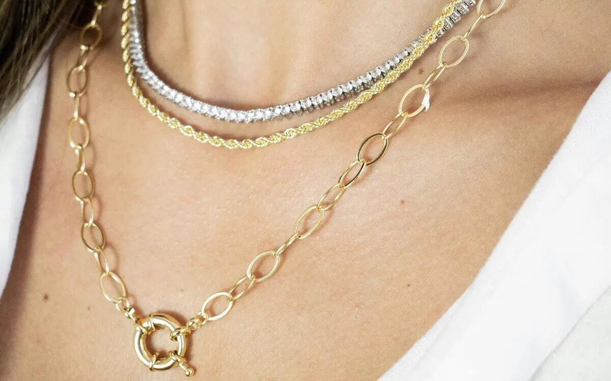 Gold-und Silber-Schmuck kombinieren